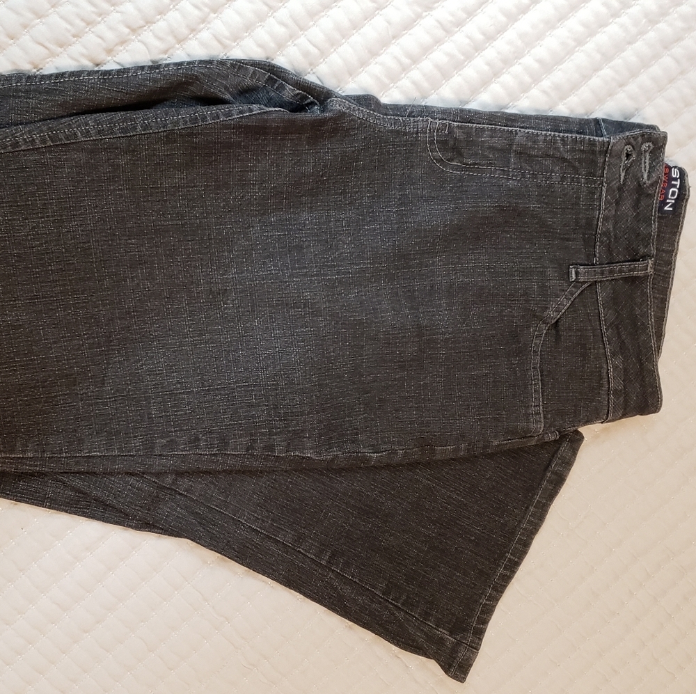 Halston womans jeans size 10